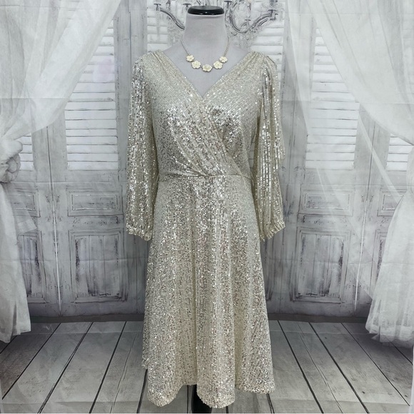 DKNY Size 8 Silver 3/4 Sleeve Sequin Surplice Dress Belted Fit & Flare Cocktail - Picture 1 of 14